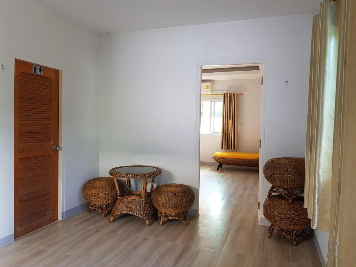 Nadee Resort Удон-Тхани Экстерьер фото