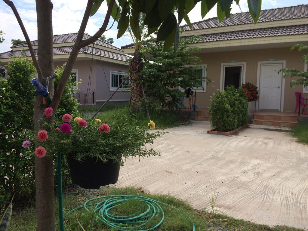 Nadee Resort Удон-Тхани Номер фото